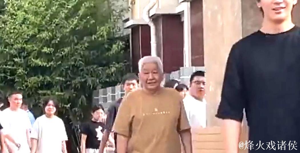 【直播】狂魔谈怀沙踢人事件:我圈钱这块不行,活到老学到老 【直播】狂魔谈怀沙踢人事件:我圈钱这块不行,活到老学到老